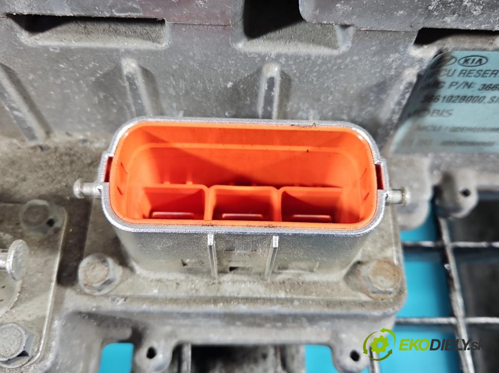 Kia Niro I 2016-2022 1.6 GDI 105 HP automatic 77 kW 1580 cm3 5- Generátor: 366002B610