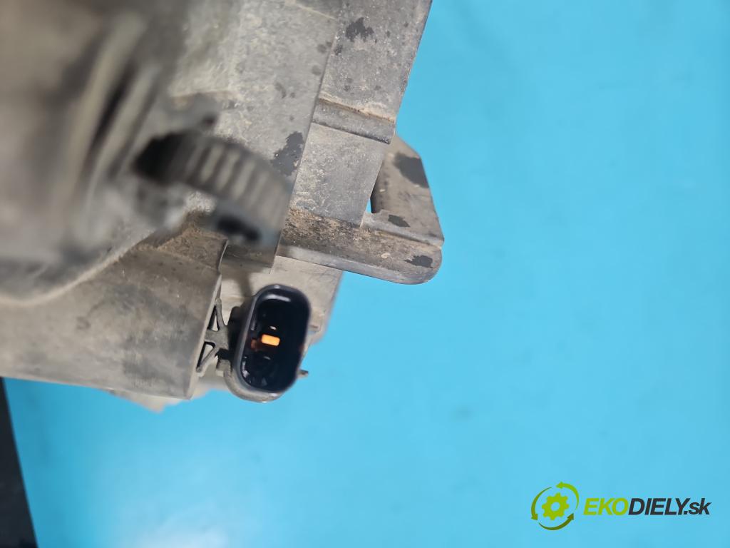 Mitsubishi Grandis 2.0 DID 136 HP manual 100 kW 1968 cm3 5- Ventilátor chladiča