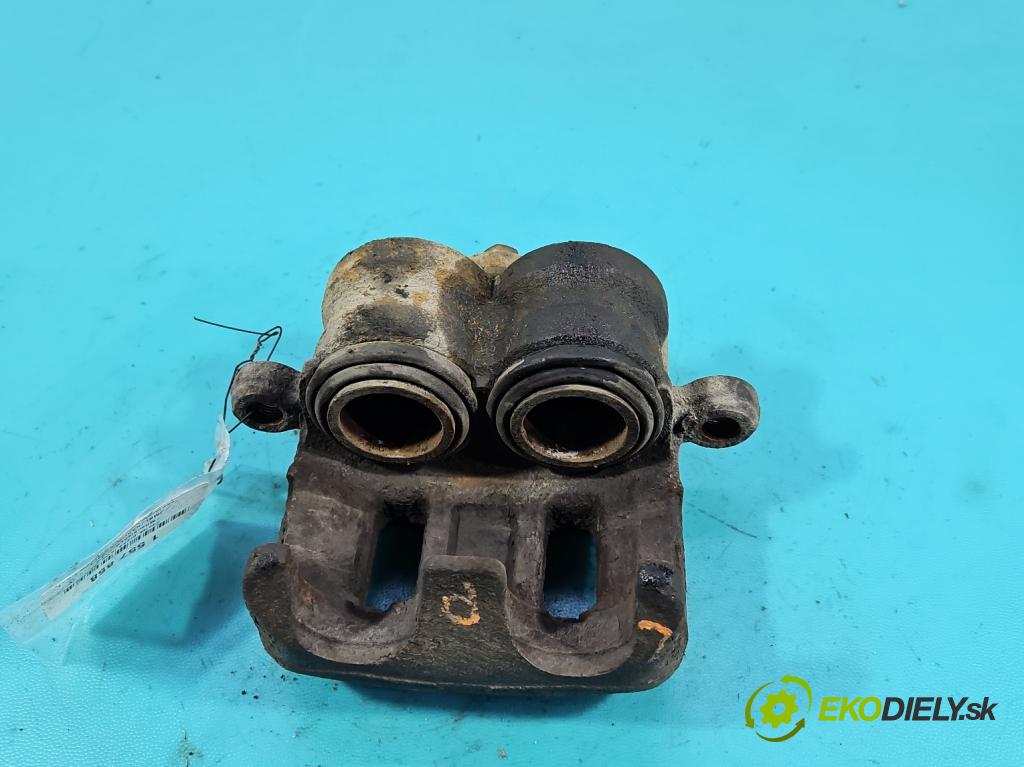 Mitsubishi Grandis 2.0 DID 136 HP manual 100 kW 1968 cm3 5- brzdič predné ľavý  (Kľučka dverí ostatné)