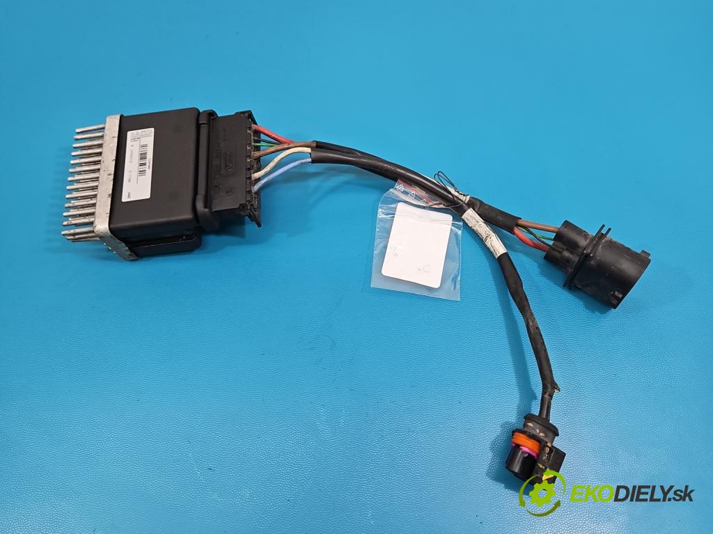 Audi A4 B8 2007-2015 2.0 tdi 143 HP manual 105 kW 1968 cm3 5- Relé: ventilátoru 989462U