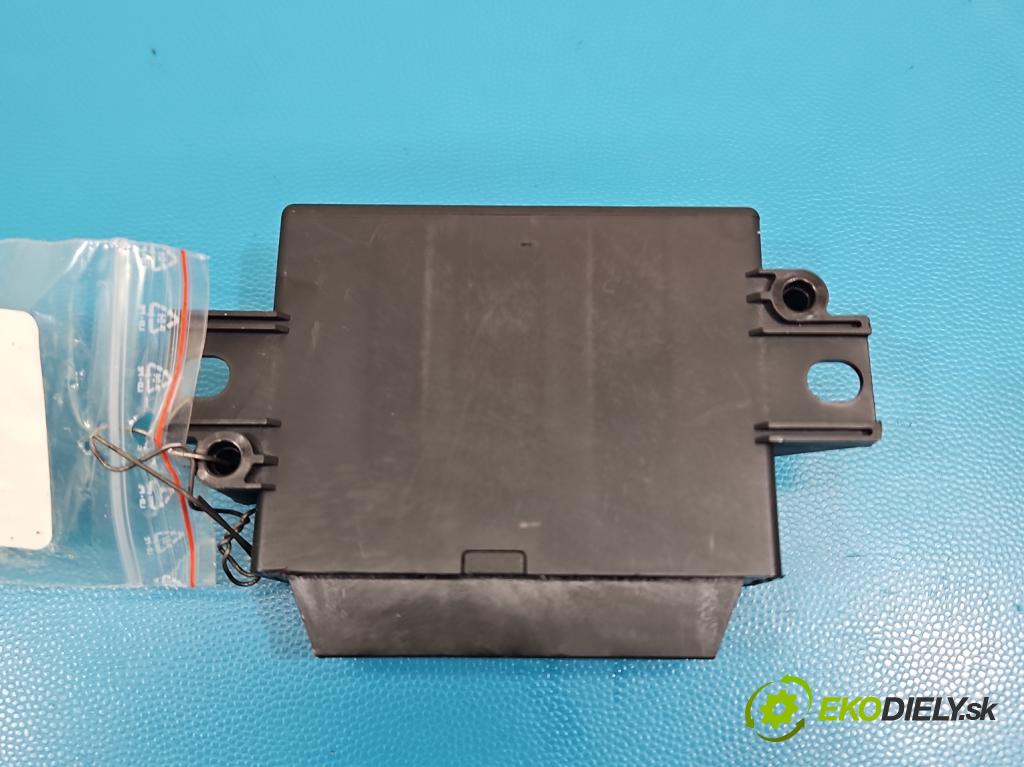 Audi A4 B8 2007-2015 2.0 tdi 143 HP manual 105 kW 1968 cm3 5- riadiaca jednotka parkovaní: 8K0919475AA