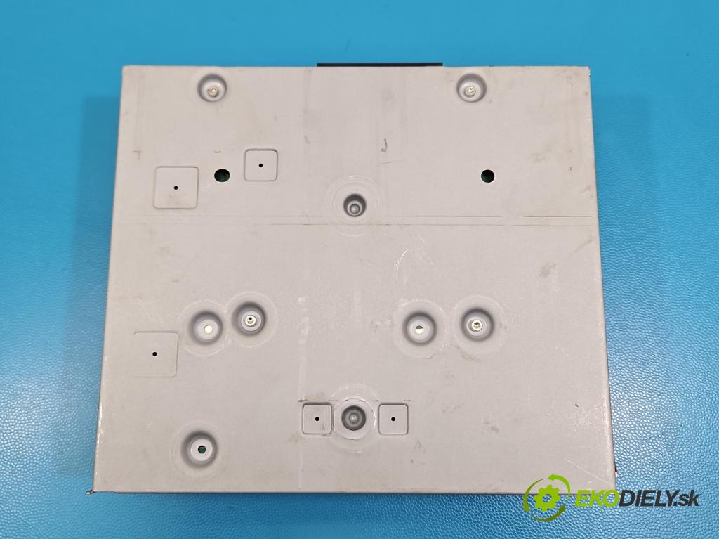 Audi A4 B8 2007-2015 2.0 tdi 143 HP manual 105 kW 1968 cm3 5- Radio originál 4G0035053