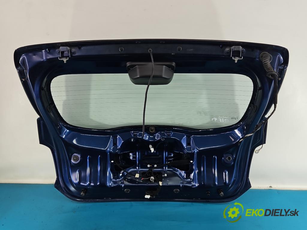 Dacia Sandero II 2012-2020 1.0 12V 73 HP manual 54 kW 999 cm3 5- zadna kufor  (Kapota zadná (kufor))