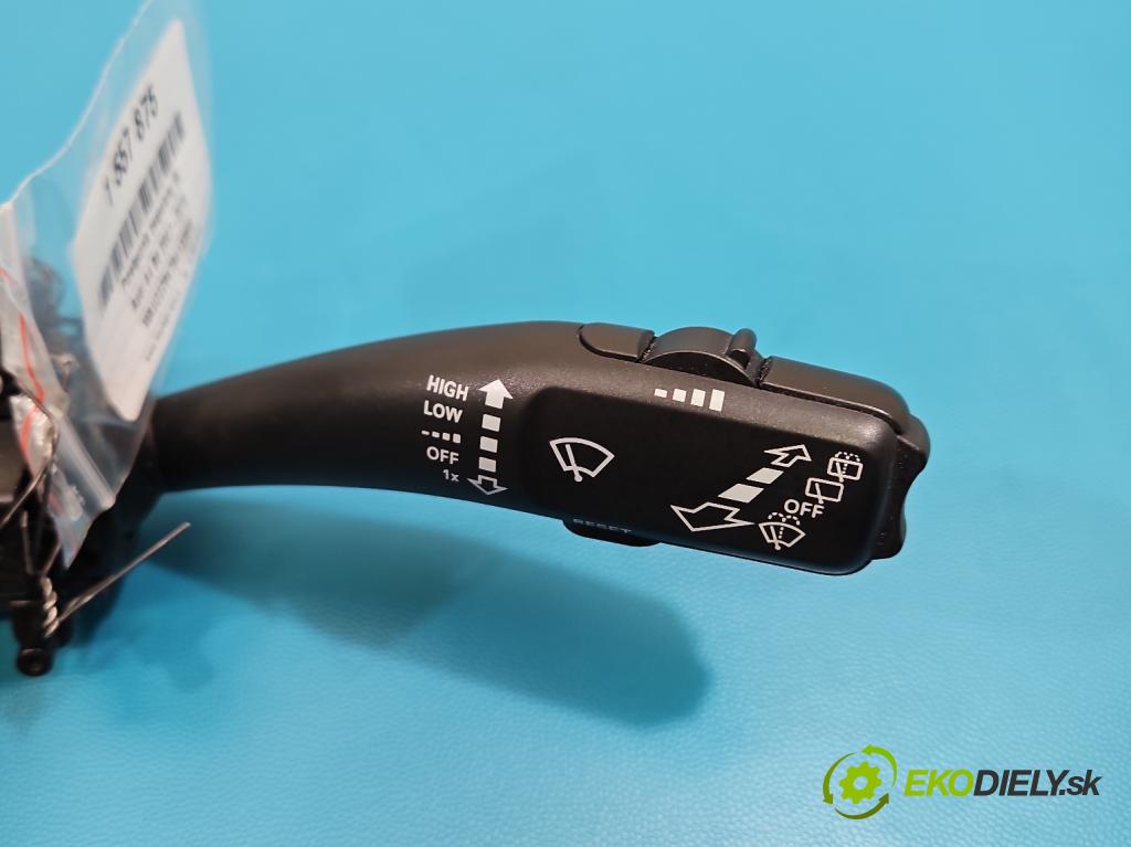 Audi A4 B8 2007-2015 2.0 tdi 143 HP manual 105 kW 1968 cm3 5- prepínač komplex: 8R0953502J (Prepínacie páčky pod volantom)