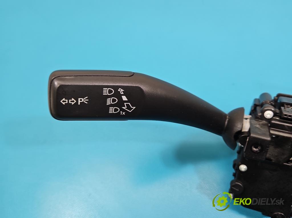 Audi A4 B8 2007-2015 2.0 tdi 143 HP manual 105 kW 1968 cm3 5- prepínač komplex: 8R0953502J (Prepínacie páčky pod volantom)