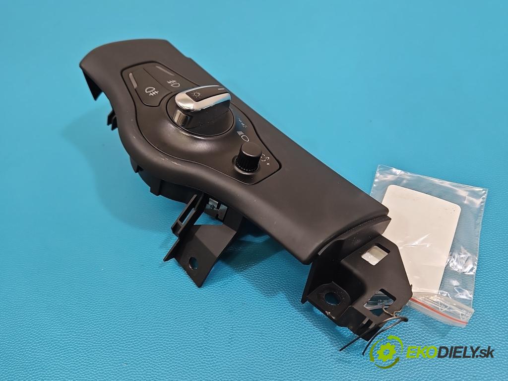 Audi A4 B8 2007-2015 2.0 tdi 143 hp manual 105 kW 1968 cm3 5- Přepínač světel na deska: 8K0941531AR