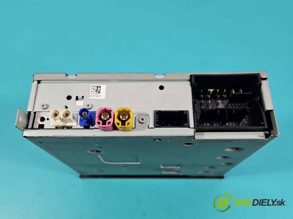 Skoda Octavia III 2013- 2.0 TSI 190 HP automatic 140 kW 1984 cm3 5- Navigácia: čítačka 5Q0035864C