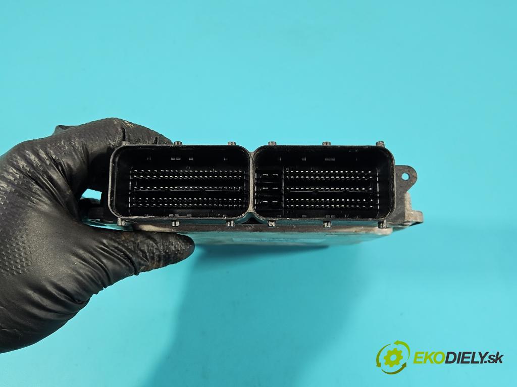 Skoda Octavia III 2013- 2.0 TSI 190 HP automatic 140 kW 1984 cm3 5- riadiaca jednotka motora 06K907309B