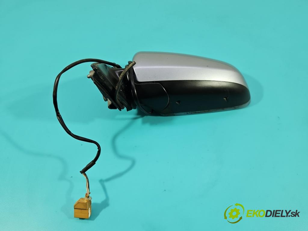 Audi A4 B6 2000-2004 1.9 tdi 116 hp manual 85 kW 1896 cm3 5- zpětné zrcátko levé  (Klika dveří ostatní)