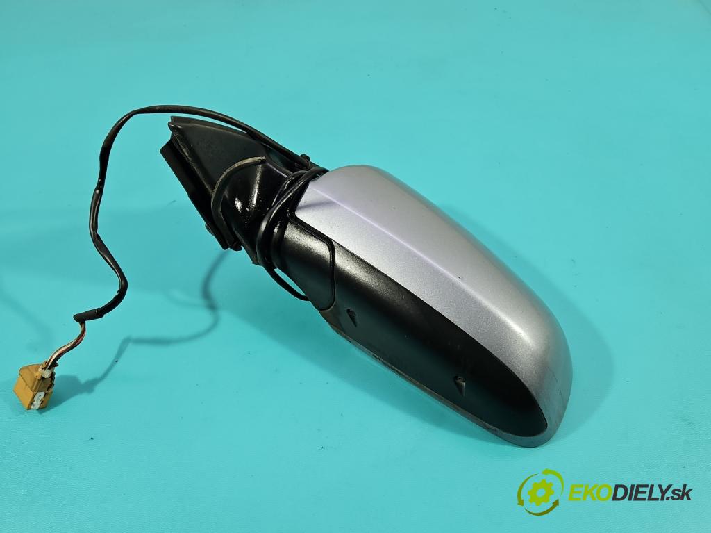 Audi A4 B6 2000-2004 1.9 tdi 116 hp manual 85 kW 1896 cm3 5- zpětné zrcátko levé  (Klika dveří ostatní)