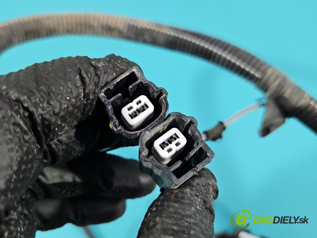 Dacia Sandero II 2012-2020 1.0 12V 73 hp manual 54 kW 999 cm3 5- snímač parkování 253A42318R A