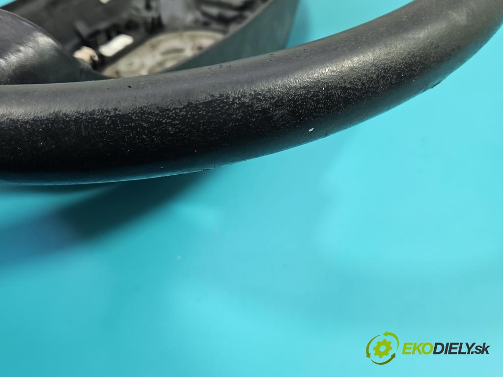 Audi A4 B6 2000-2004 1.9 tdi 116 HP manual 85 kW 1896 cm3 5- volant 8E0000124B (Volant)