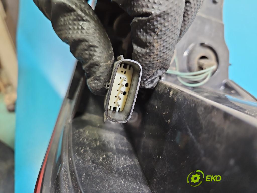 Opel Insignia B 2017-2022 2.0 T 260 hp automatic 191 kW 1998 cm3 5- světlo zadní levé 39099122 (Klika dveří ostatní)