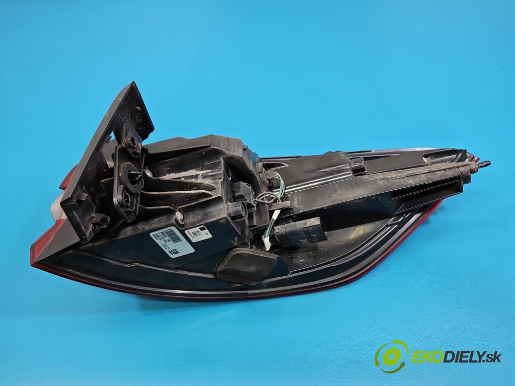 Opel Insignia B 2017-2022 2.0 T 260 hp automatic 191 kW 1998 cm3 5- světlo zadní levé 39099122 (Klika dveří ostatní)