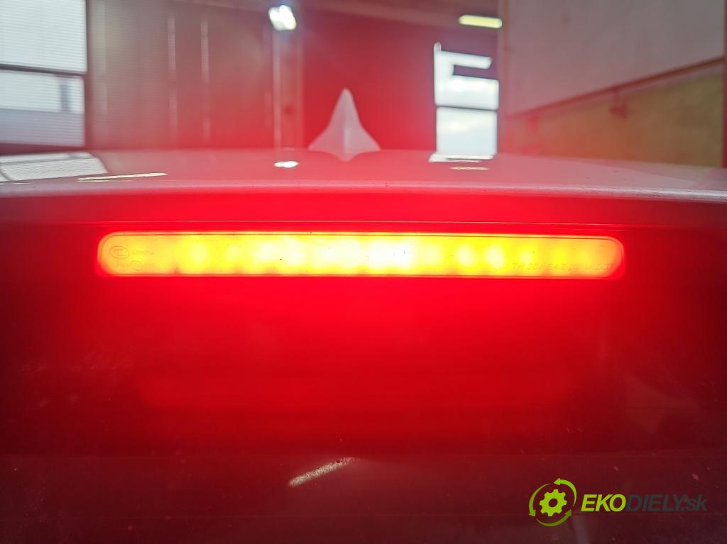 Opel Insignia B 2017-2022 2.0 T 260 hp automatic 191 kW 1998 cm3 5- světlo: 39037080