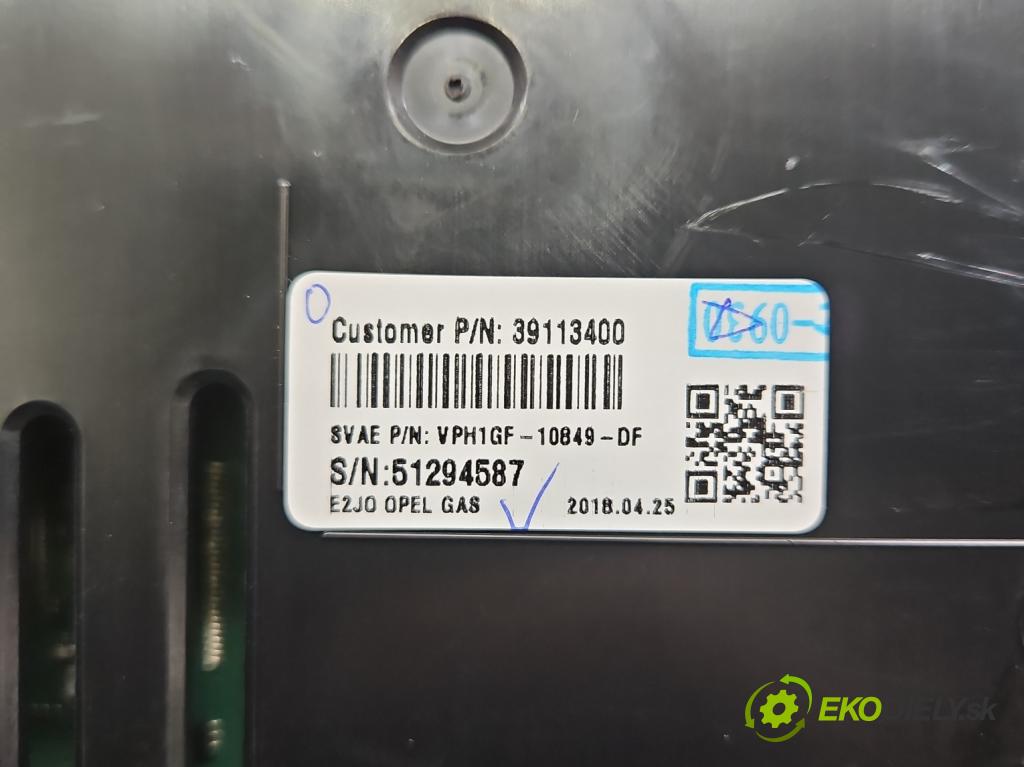 Opel Insignia B 2017-2022 2.0 T 260 hp automatic 191 kW 1998 cm3 5- Přístrojová deska 39113400 (Přístrojová deska)