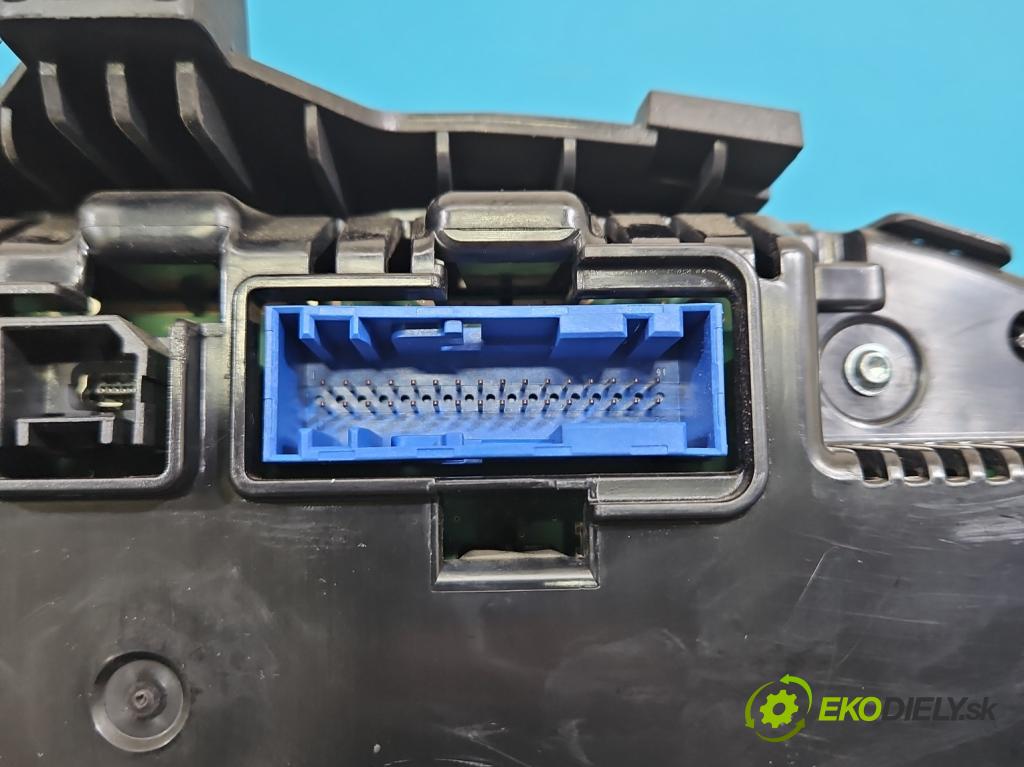 Opel Insignia B 2017-2022 2.0 T 260 hp automatic 191 kW 1998 cm3 5- Přístrojová deska 39113400 (Přístrojová deska)