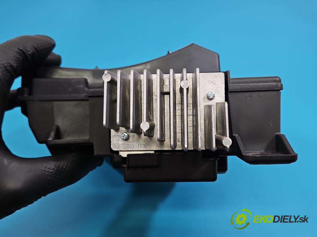 Opel Insignia B 2017-2022 2.0 T 260 hp automatic 191 kW 1998 cm3 5- displej 39179129 (Přístrojová deska)