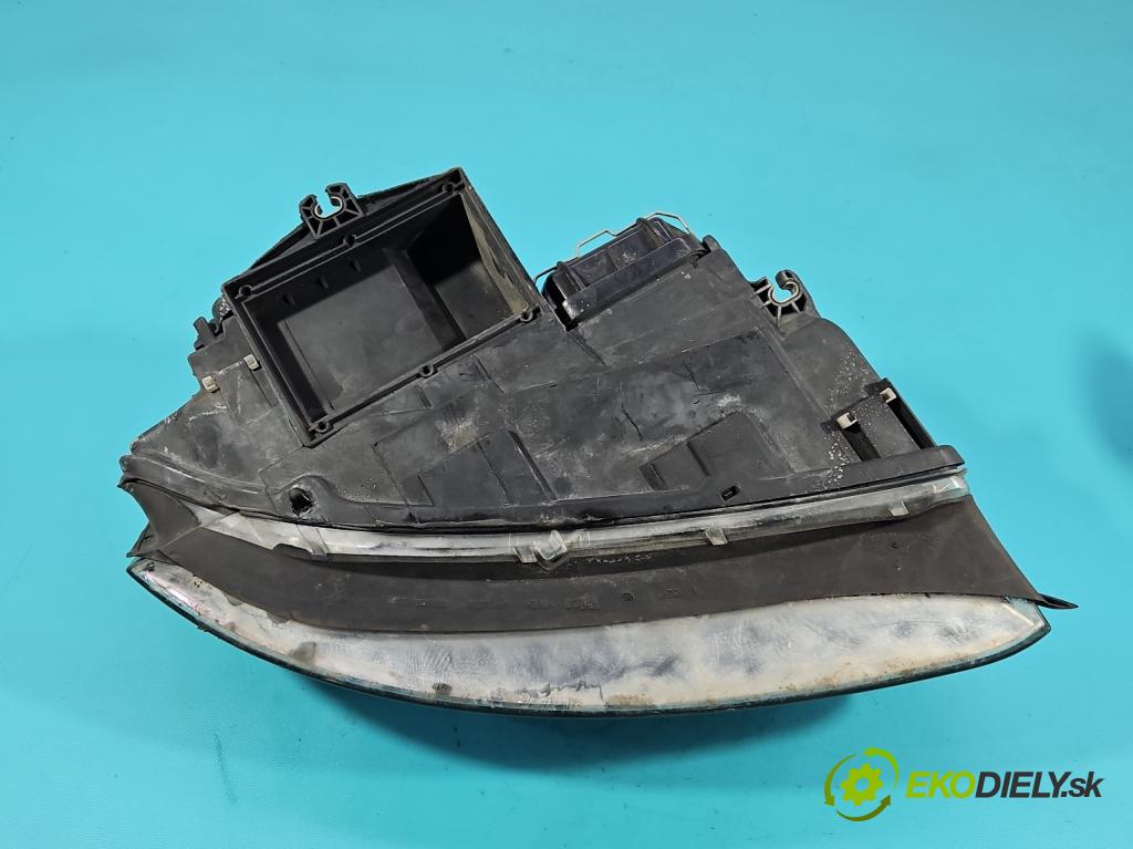 Audi A4 B6 2000-2004 1.9 tdi 116 HP manual 85 kW 1896 cm3 5- Reflektor: ľavý  (Kľučka dverí ostatné)