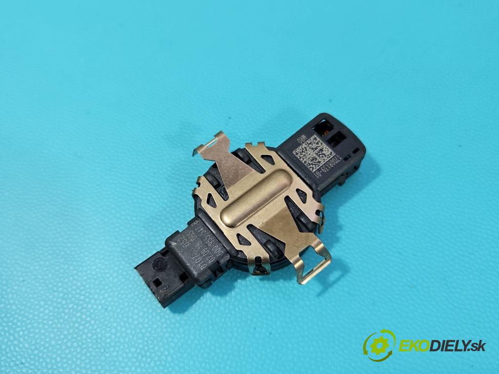 Skoda Octavia III 2013- 2.0 TSI 190 HP automatic 140 kW 1984 cm3 5- snímač déšť: 5Q0955547B (Snímač dažďa)