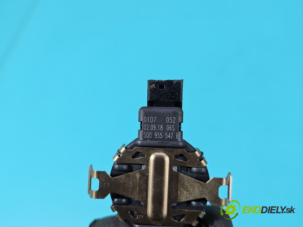 Skoda Octavia III 2013- 2.0 TSI 190 HP automatic 140 kW 1984 cm3 5- snímač déšť: 5Q0955547B (Snímač dažďa)