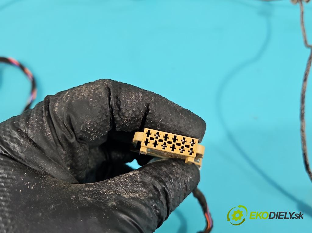 Skoda Octavia III 2013- 2.0 TSI 190 hp automatic 140 kW 1984 cm3 5- snímač parkování 5Q0919275C