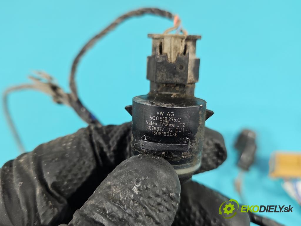 Skoda Octavia III 2013- 2.0 TSI 190 hp automatic 140 kW 1984 cm3 5- snímač parkování 5Q0919275C