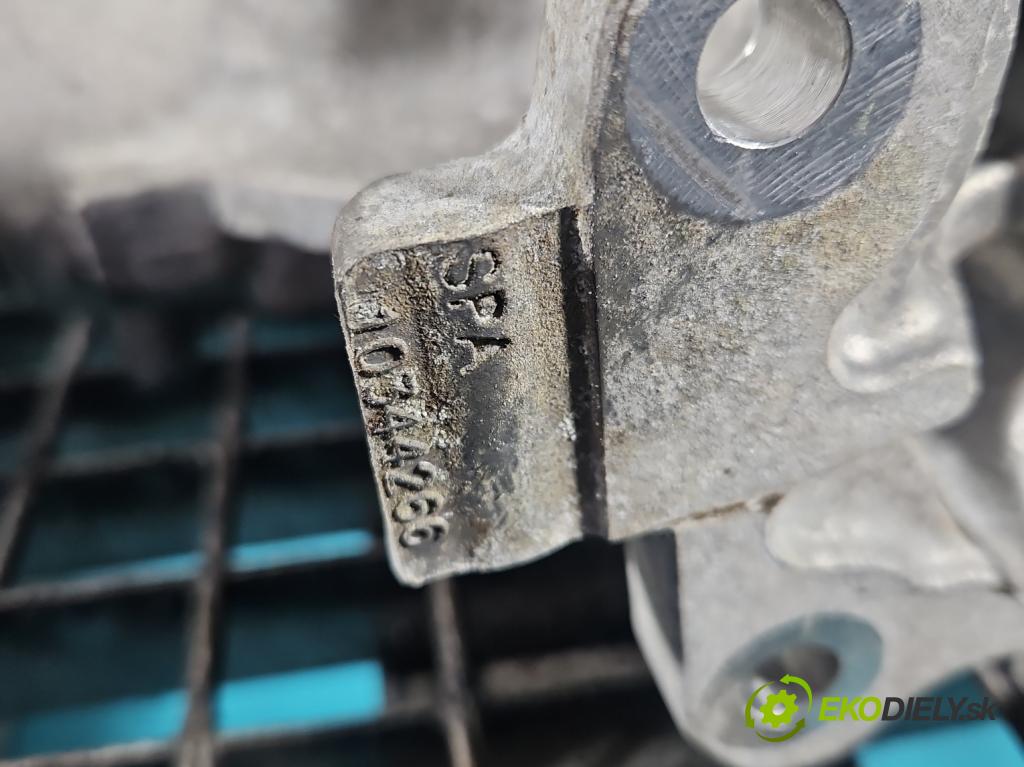 Volvo S90 II 2016- 2.0 T 320KM automatic 235 kW 1969 cm3 4- Redukce: P31325810