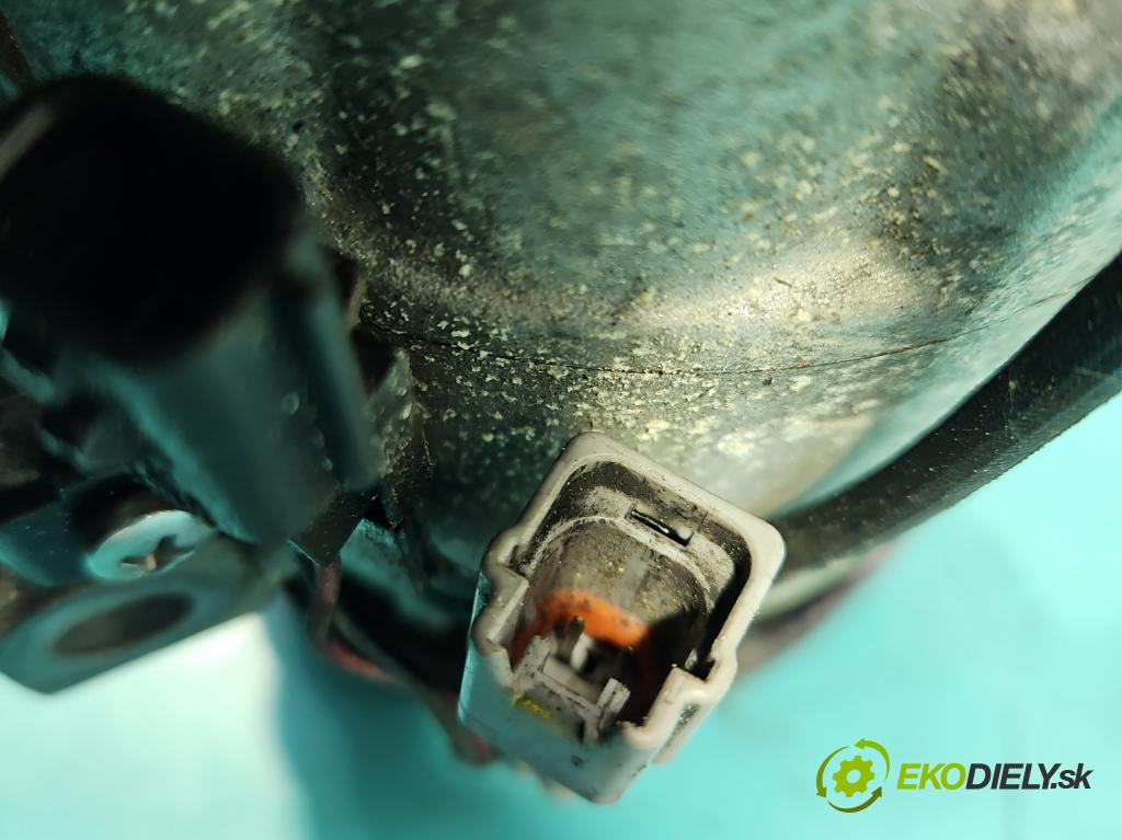 Renault Clio IV 2012-2020 1.2 16V 73 hp manual 54 kW 1149 cm3 5- Kompresor: klíma  (Kompresor klimatizace)