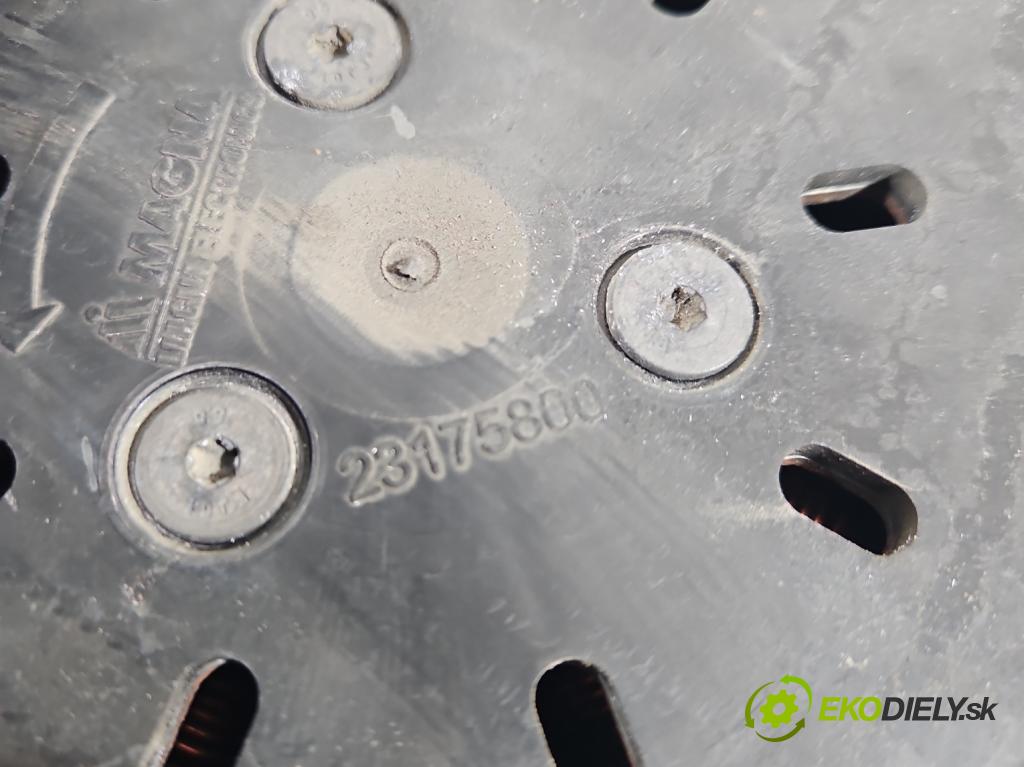 Skoda Octavia III 2013- 2.0 TSI 190 hp automatic 140 kW 1984 cm3 5- ventilátor chladič 23175800