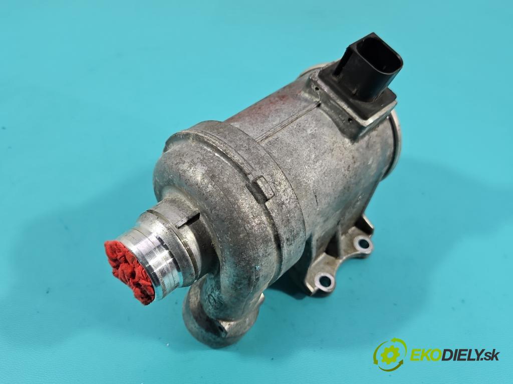 Volvo S90 II 2016- 2.0 T 320KM automatic 235 kW 1969 cm3 4- čerpadlo oběh: vody 31368715