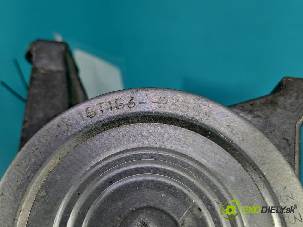 Volvo S90 II 2016- 2.0 T 320KM automatic 235 kW 1969 cm3 4- čerpadlo oběh: vody 31368715