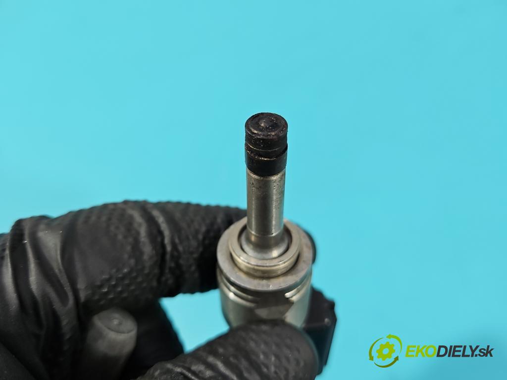 Volvo S90 II 2016- 2.0 T 320KM automatic 235 kW 1969 cm3 4- vstřikovač 31336653 (Vstřikovač paliva)