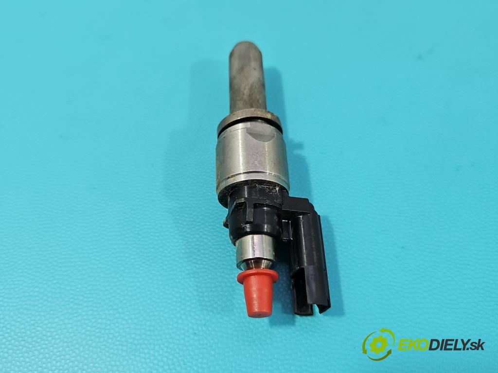 Volvo S90 II 2016- 2.0 T 320KM automatic 235 kW 1969 cm3 4- vstřikovač 31336653 (Vstřikovač paliva)