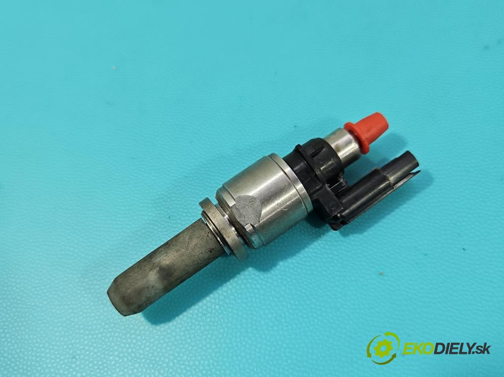 Volvo S90 II 2016- 2.0 T 320KM automatic 235 kW 1969 cm3 4- vstřikovač 31336653 (Vstřikovač paliva)