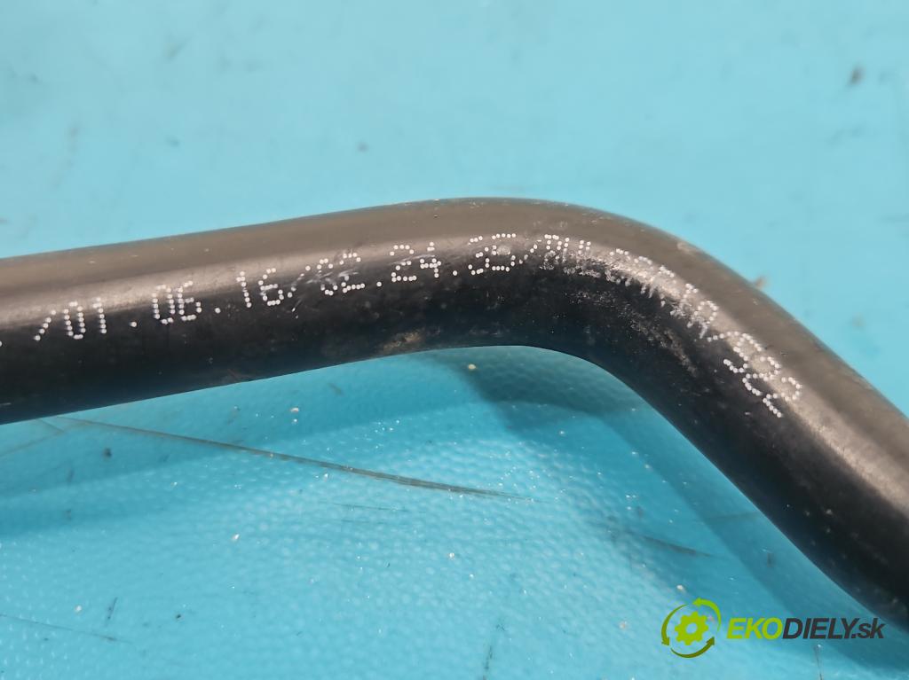 Volvo S90 II 2016- 2.0 T 320KM automatic 235 kW 1969 cm3 4- rúrka systému chladenia 31368673