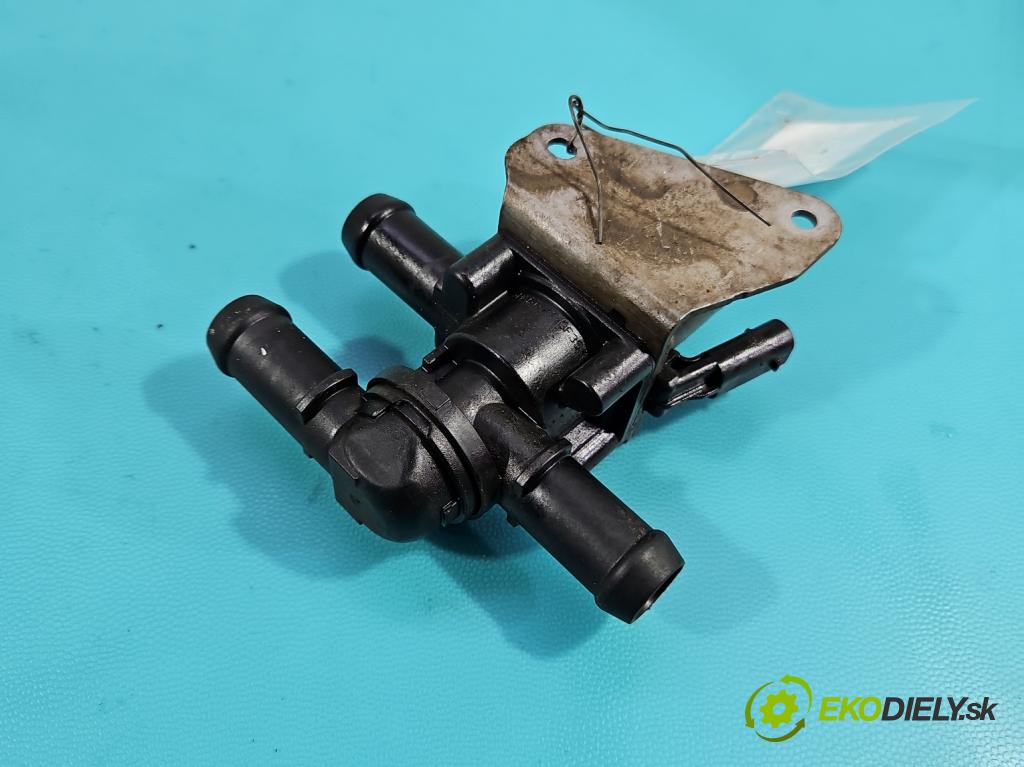 Volvo S90 II 2016- 2.0 T 320KM automatic 235 kW 1969 cm3 4- ventil voda: 31338385