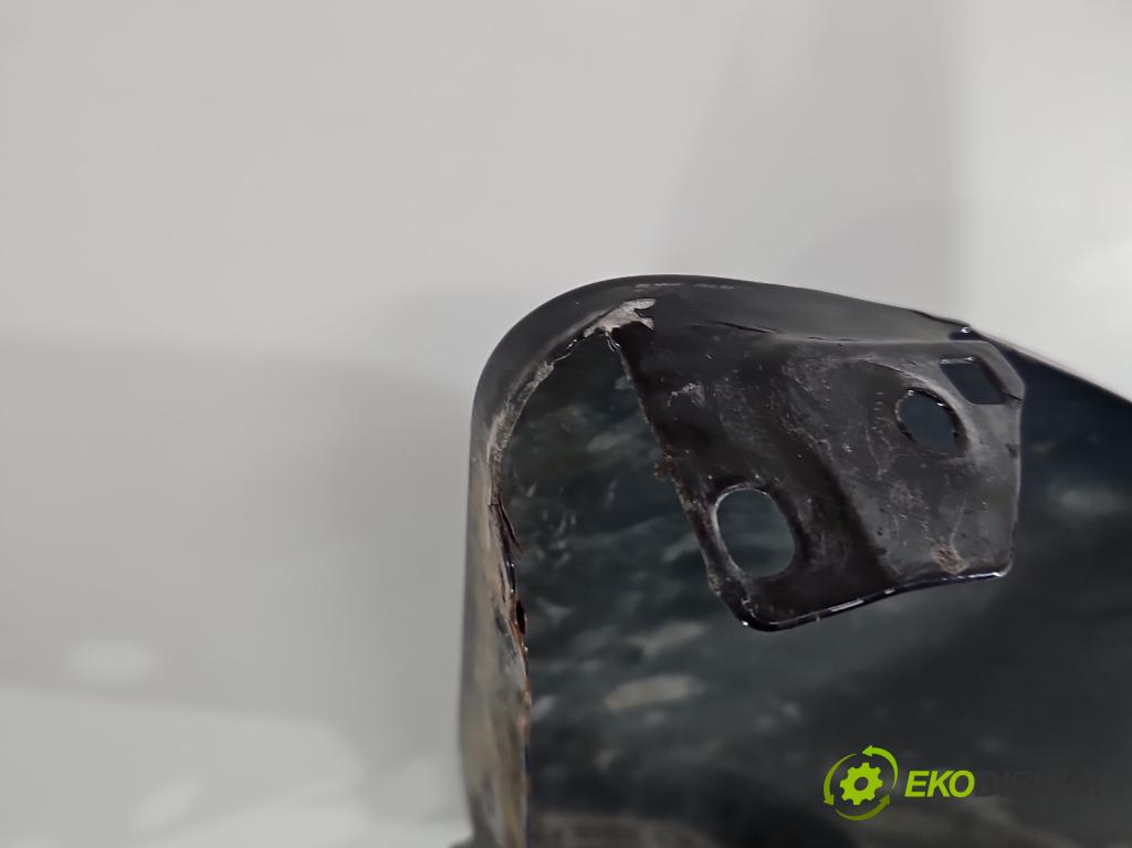 Audi A4 B8 2007-2015 2.0 tdi 143 HP manual 105 kW 1968 cm3 5- blatník predné pravý  (Kľučka dverí ostatné)