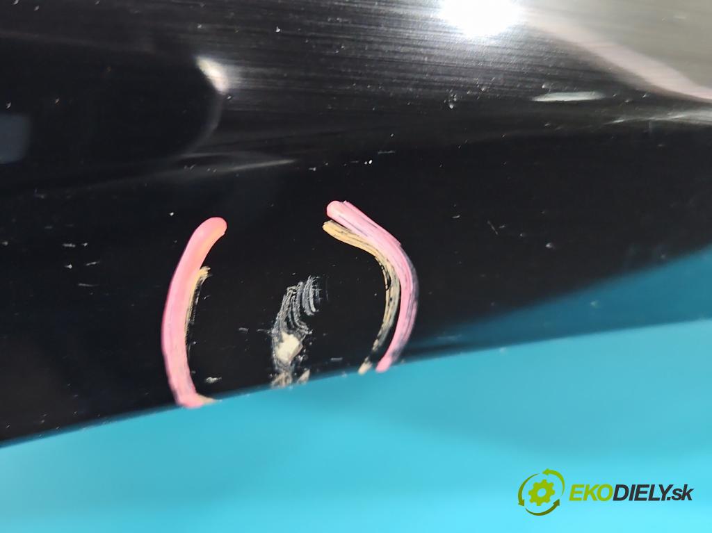 Audi A4 B8 2007-2015 2.0 tdi 143 HP manual 105 kW 1968 cm3 5- blatník predné pravý  (Kľučka dverí ostatné)