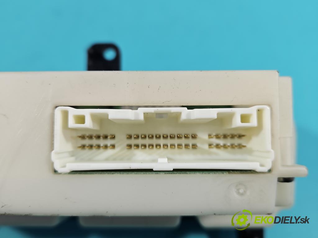 Nissan Qashqai I J10 2006-2013 1.6 16V 114 HP manual 84 kW 1598 cm3 5- panel kúrenia 27500-JD40C