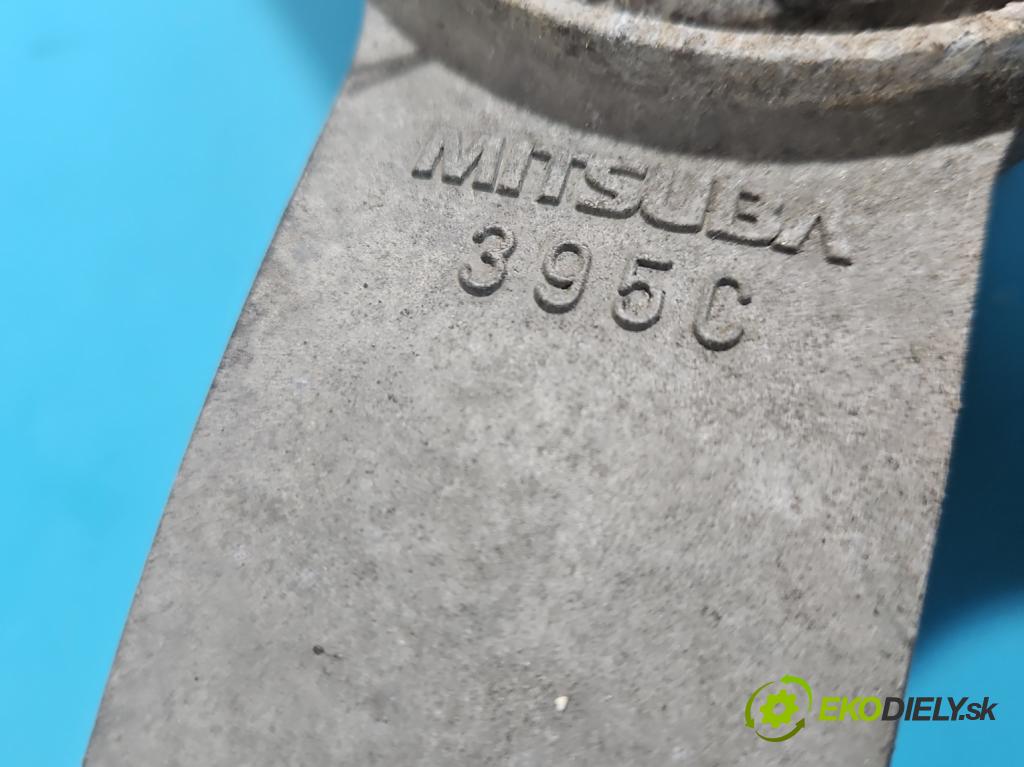 Mitsubishi Grandis 2.0 DID 136hp manual 100 kW 1968 cm3 5- mechanismus stěračů