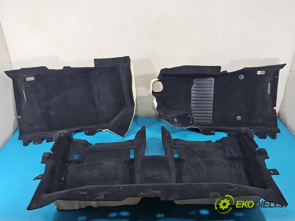 Peugeot 508 II 2018- 1.6 224hp automatic 165 kW 1598 cm3 5- koberec do auta ostatné 98137278ZD