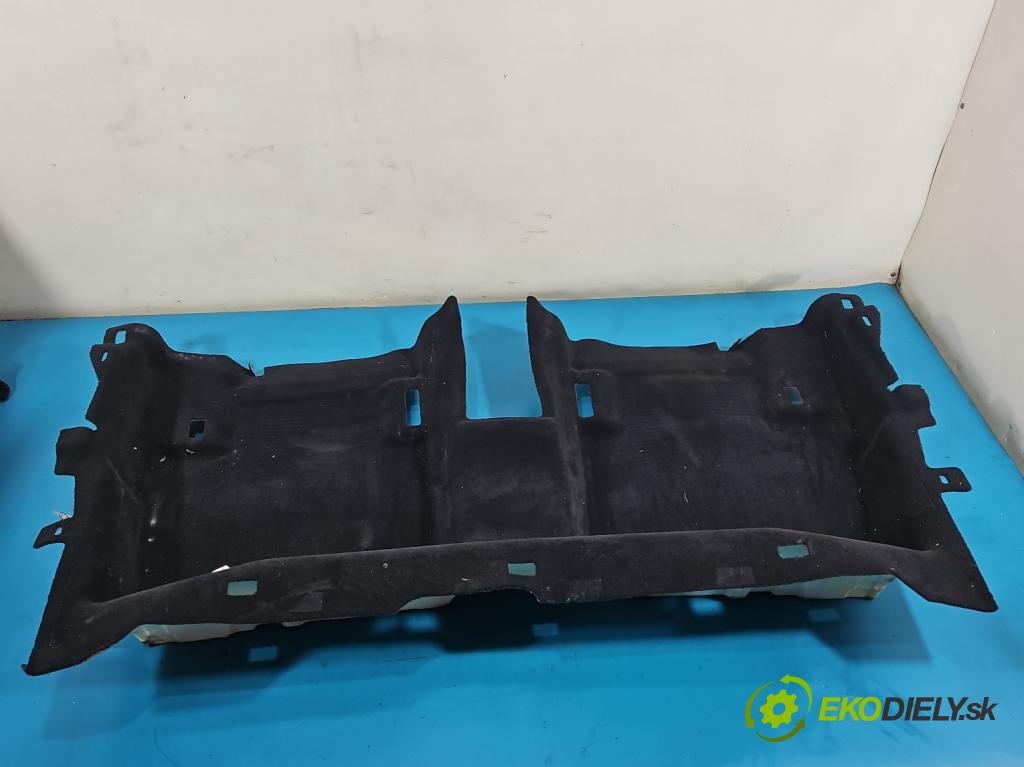 Peugeot 508 II 2018- 1.6 224hp automatic 165 kW 1598 cm3 5- koberec do auta ostatné 98137278ZD