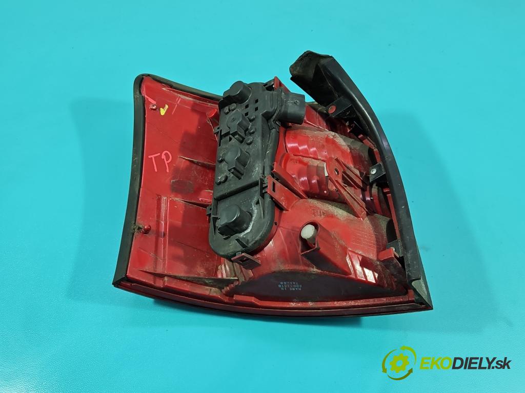 Audi A4 B6 2000-2004 1.9 tdi 116 HP manual 85 kW 1896 cm3 5- svetlo / reflektor zadné pravé  (Kľučka dverí ostatné)