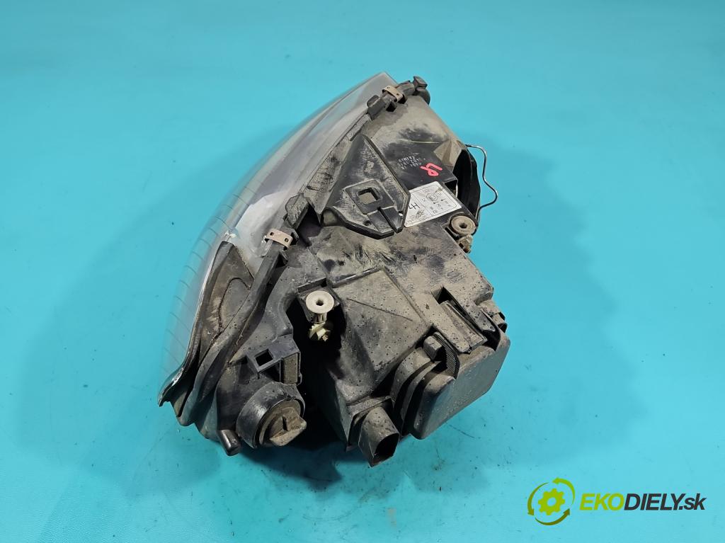 Audi A3 8P 2003-2012 2.0 tdi 140 HP manual 103 kW 1968 cm3 3- Reflektor: ľavý  (Kľučka dverí ostatné)