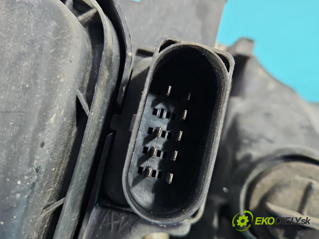 Audi A3 8P 2003-2012 2.0 tdi 140 HP manual 103 kW 1968 cm3 3- Reflektor: ľavý  (Kľučka dverí ostatné)