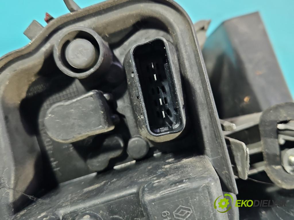 Renault Megane III 2008-2016 1.5 dci 86 HP manual 63 kW 1461 cm3 5- svetlo / reflektor zadné ľavé 265550007R (Kľučka dverí ostatné)