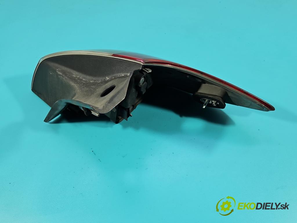 Renault Megane III 2008-2016 1.5 dci 86 HP manual 63 kW 1461 cm3 5- svetlo / reflektor zadné ľavé 265550007R (Kľučka dverí ostatné)