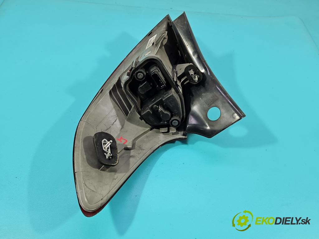 Renault Megane III 2008-2016 1.5 dci 86 HP manual 63 kW 1461 cm3 5- svetlo / reflektor zadné ľavé 265550007R (Kľučka dverí ostatné)