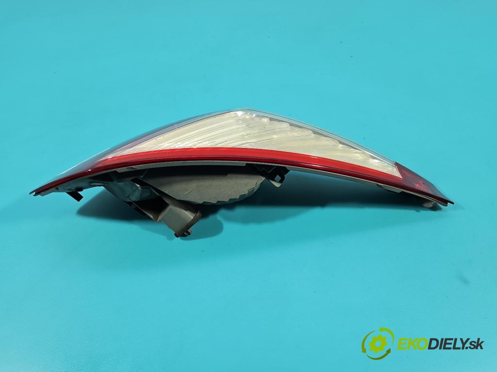 Renault Megane III 2008-2016 1.5 dci 86 HP manual 63 kW 1461 cm3 5- svetlo / reflektor zadné ľavé 265550009R (Kľučka dverí ostatné)